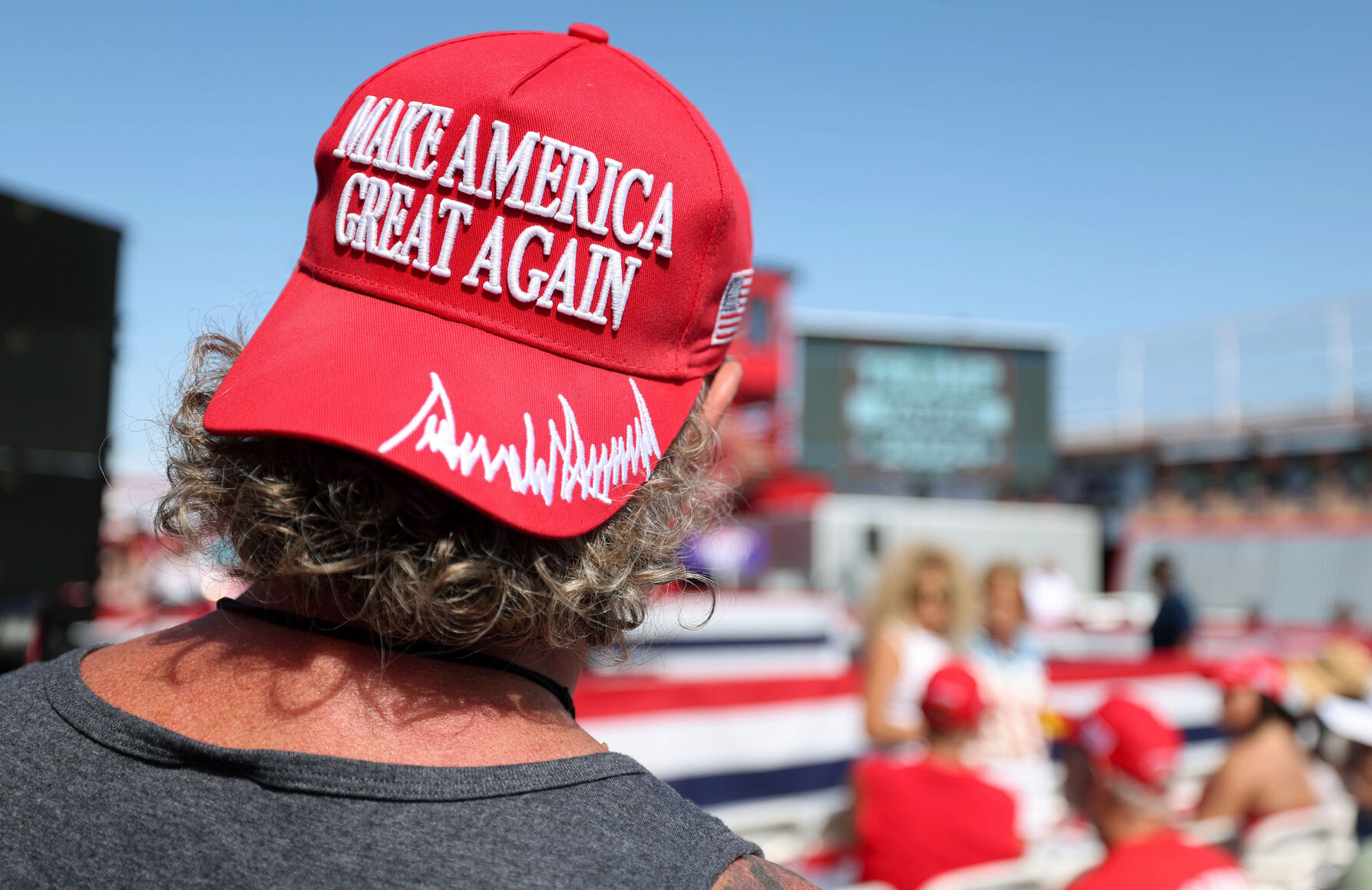 Sen. JD Vance holds rally at Tucson Speedway